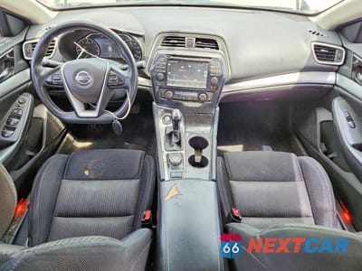 Zdjęcie 8 z 12 samochodu: 2018 NISSAN MAXIMA 3.5 S VIN:1N4AA6AP5JC404983 - miniatura