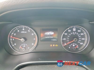 Zdjęcie 9 z 12 samochodu: 2019 KIA FORTE FE VIN:3KPF24AD2KE129414 - miniatura