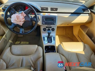 Zdjęcie 8 z 13 samochodu: 2006 VOLKSWAGEN PASSAT 2.0T LUXURY VIN:WVWEK73C06P060391 - miniatura
