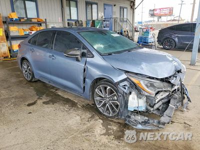Czwarte zdjęcie samochodu z boku: 2020 TOYOTA COROLLA SE VIN:5YFS4RCE8LP035999 - miniatura