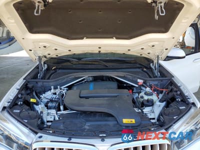 Zdjęcie 11 z 12 samochodu: 2018 BMW X5 XDR40E VIN:5UXKT0C53J0W01376 - miniatura