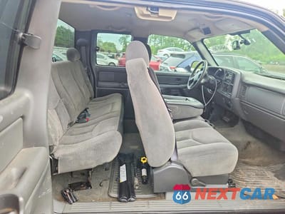 Zdjęcie 10 z 12 samochodu: 2005 CHEVROLET SILVERADO K1500 VIN:2GCEK19B351171962 - miniatura