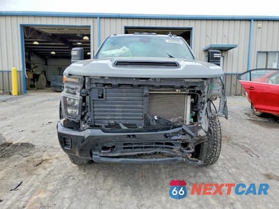 Piąte zdjęcie samochodu w środku: 2025 CHEVROLET SILVERADO K2500 CUSTOM VIN:2GC4KME73S1187380 - miniatura