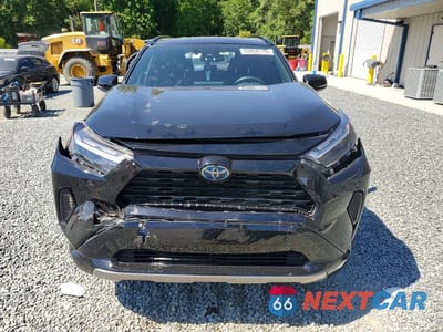 Piąte zdjęcie samochodu w środku: 2024 TOYOTA RAV4 SE VIN:2T3T6RFV7RW062491 - miniatura
