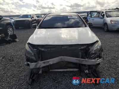 Piąte zdjęcie samochodu w środku: 2014 MERCEDES-BENZ CLA 250 VIN:WDDSJ4EB0EN059931 - miniatura