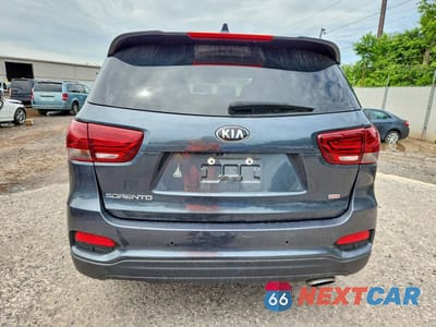 Zdjęcie 6 z 14 samochodu: 2019 KIA SORENTO LX VIN:5XYPG4A3XKG604369 - miniatura