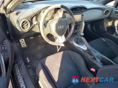 Zdjęcie 8 z 12 samochodu: 2015 SCION FR-S BASE VIN:JF1ZNAA16F9706146 - miniatura