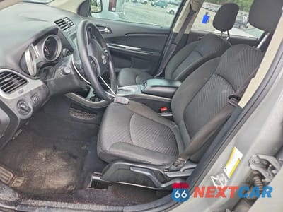 Zdjęcie 7 z 14 samochodu: 2020 DODGE JOURNEY SE VIN:3C4PDCABXLT238207 - miniatura