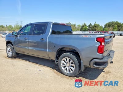 Drugie zdjęcie samochodu z przodu: 2021 CHEVROLET SILVERADO K1500 CUSTOM VIN:3GCPYBEH7MG186543 - miniatura