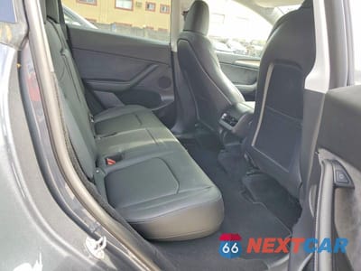 Zdjęcie 10 z 12 samochodu: 2023 TESLA MODEL Y VIN:7SAYGDEE8PA041661 - miniatura