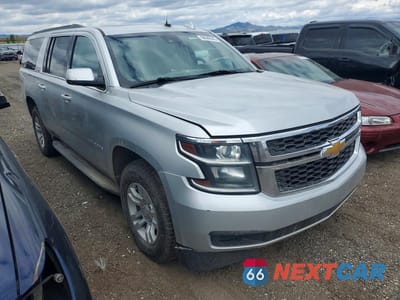 Czwarte zdjęcie samochodu z boku: 2018 CHEVROLET SUBURBAN K1500 LT VIN:1GNSKHKC8JR386647 - miniatura