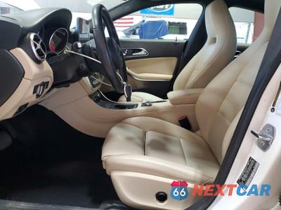 Zdjęcie 7 z 12 samochodu: 2019 MERCEDES-BENZ CLA 250 4MATIC VIN:WDDSJ4GB3KN754168 - miniatura