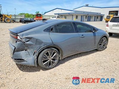 Trzecie zdjęcie samochodu z tyłu: 2024 TOYOTA PRIUS XLE VIN:JTDADABU0R3018525 - miniatura