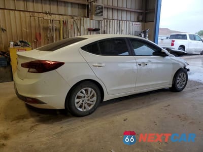 Trzecie zdjęcie samochodu z tyłu: 2019 HYUNDAI ELANTRA SE VIN:5NPD74LF4KH415901 - miniatura