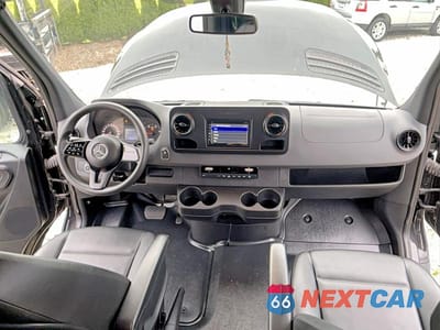 Zdjęcie 9 z 14 samochodu: 2019 MERCEDES-BENZ SPRINTER 2500 VIN:WDZPF0CD5KP160624 - miniatura