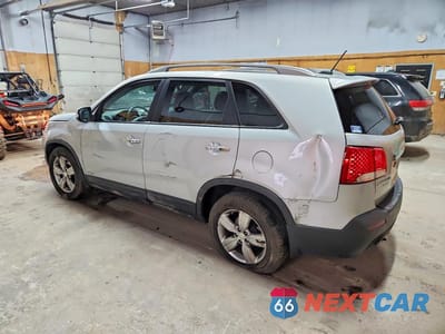 Drugie zdjęcie samochodu z przodu: 2013 KIA SORENTO EX VIN:5XYKUDA23DG371481 - miniatura