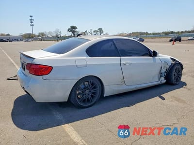 Trzecie zdjęcie samochodu z tyłu: 2012 BMW 335 I VIN:WBAKG7C58CE803423 - miniatura