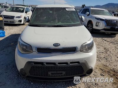 Piąte zdjęcie samochodu w środku: 2016 KIA SOUL BASE VIN:KNDJN2A25G7389091 - miniatura