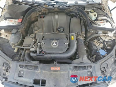 Zdjęcie 11 z 12 samochodu: 2014 MERCEDES-BENZ C 250 VIN:WDDGF4HB0EG206823 - miniatura