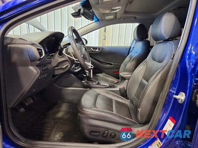 Zdjęcie 7 z 12 samochodu: 2019 HYUNDAI IONIQ LIMITED VIN:KMHC05LC7KU110535 - miniatura