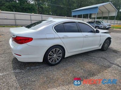 Trzecie zdjęcie samochodu z tyłu: 2019 BMW 530 XI VIN:WBAJA7C54KG911621 - miniatura