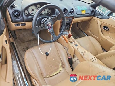 Zdjęcie 8 z 12 samochodu: 2001 MAZDA MX-5 MIATA BASE VIN:JM1NB353110212573 - miniatura