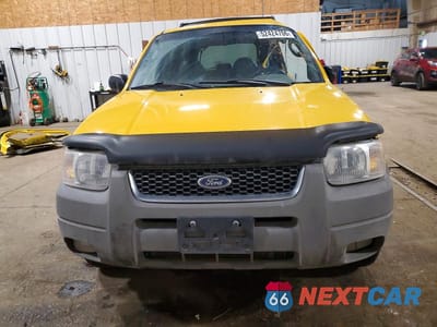 Piąte zdjęcie samochodu w środku: 2001 FORD ESCAPE XLT VIN:1FMCU04141KA59090 - miniatura