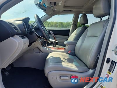 Zdjęcie 7 z 13 samochodu: 2012 TOYOTA HIGHLANDER LIMITED VIN:5TDYK3EH3CS083163 - miniatura