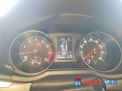 Zdjęcie 9 z 12 samochodu: 2017 VOLKSWAGEN PASSAT R-LINE VIN:1VWDT7A37HC000689 - miniatura