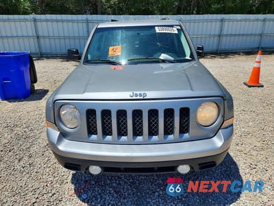 Piąte zdjęcie samochodu w środku: 2016 JEEP PATRIOT SPORT VIN:1C4NJPBA7GD633762 - miniatura