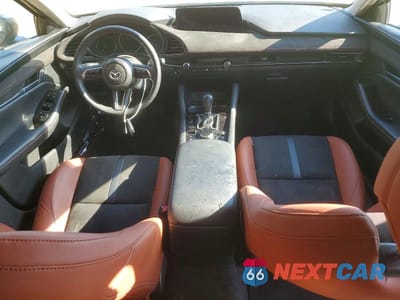 Zdjęcie 8 z 13 samochodu: 2024 MAZDA 3 CARBON TURBO VIN:3MZBPBXY4RM406897 - miniatura
