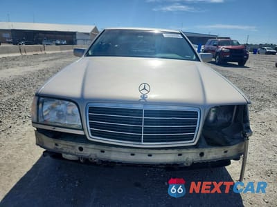 Piąte zdjęcie samochodu w środku: 1995 MERCEDES-BENZ S 320 VIN:WDBGA33E3SA214707 - miniatura