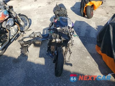 Piąte zdjęcie samochodu w środku: 2016 KAWASAKI ZX636 E VIN:JKBZXJE1XGA020082 - miniatura