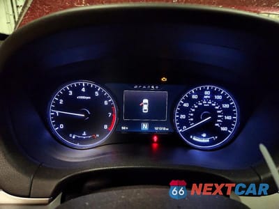 Zdjęcie 9 z 13 samochodu: 2015 HYUNDAI GENESIS 3.8L VIN:KMHGN4JE4FU081390 - miniatura