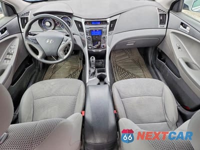 Zdjęcie 8 z 12 samochodu: 2013 HYUNDAI SONATA GLS VIN:5NPEB4AC8DH563774 - miniatura