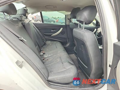 Zdjęcie 10 z 12 samochodu: 2018 BMW 320 I VIN:WBA8E1G52JNU92933 - miniatura