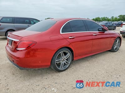 Trzecie zdjęcie samochodu z tyłu: 2019 MERCEDES-BENZ E 300 VIN:WDDZF4JB4KA520055 - miniatura