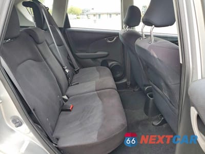 Zdjęcie 11 z 13 samochodu: 2011 HONDA FIT SPORT VIN:JHMGE8H6XBC022532 - miniatura