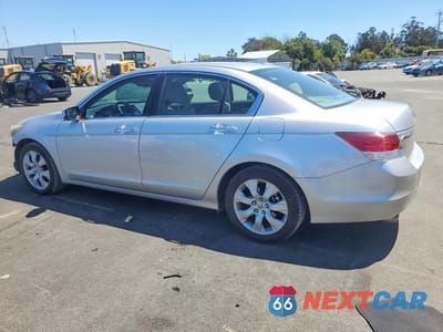 Drugie zdjęcie samochodu z przodu: 2010 HONDA ACCORD EXL VIN:1HGCP3F84AA020109 - miniatura