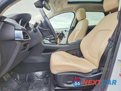 Zdjęcie 7 z 14 samochodu: 2018 JAGUAR F-PACE PREMIUM VIN:SADCJ2GX5JA237057 - miniatura