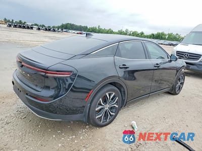 Trzecie zdjęcie samochodu z tyłu: 2026 TOYOTA CROWN XLE VIN:JTDAAAAF2T3043901 - miniatura