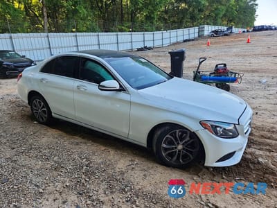 Czwarte zdjęcie samochodu z boku: 2016 MERCEDES-BENZ C 300 4MATIC VIN:55SWF4KB9GU102874 - miniatura