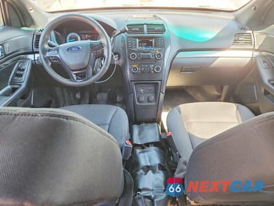Zdjęcie 8 z 13 samochodu: 2017 FORD EXPLORER POLICE INTERCEPTOR VIN:1FM5K8AR6HGD25536 - miniatura