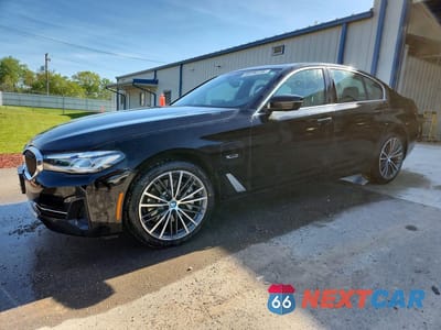 2023 BMW 530E WBA13AG0XPCN67524 - główne zdjęcie licytacji z USA - miniatura