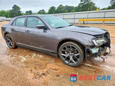 Czwarte zdjęcie samochodu z boku: 2021 CHRYSLER 300 S VIN:2C3CCABG8MH626437 - miniatura
