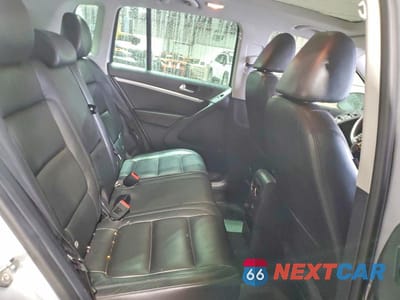 Zdjęcie 10 z 12 samochodu: 2012 VOLKSWAGEN TIGUAN S VIN:WVGBV7AX9CW535260 - miniatura