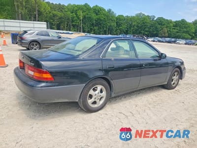 Trzecie zdjęcie samochodu z tyłu: 1998 LEXUS ES 300 VIN:JT8BF28G3W5048252 - miniatura