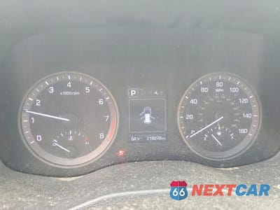 Zdjęcie 9 z 14 samochodu: 2018 HYUNDAI TUCSON SE VIN:KM8J2CA40JU631354 - miniatura