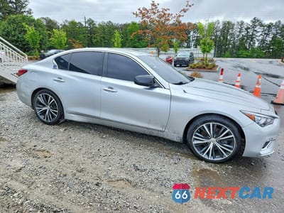 Czwarte zdjęcie samochodu z boku: 2018 INFINITI Q50 3.0T LUXE VIN:JN1EV7AR2JM436617 - miniatura