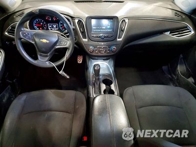 Zdjęcie 8 z 12 samochodu: 2017 CHEVROLET MALIBU LT VIN:1G1ZE5ST3HF100530 - miniatura